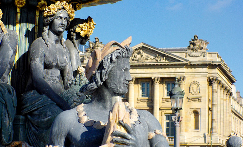 مجسمه های زیبای فواره میدان کنکورد پاریس