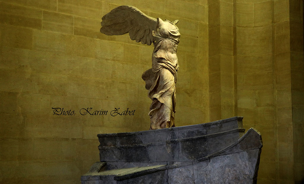 مجسمه پیروزی بالدار ساموتراس در موزه لوور