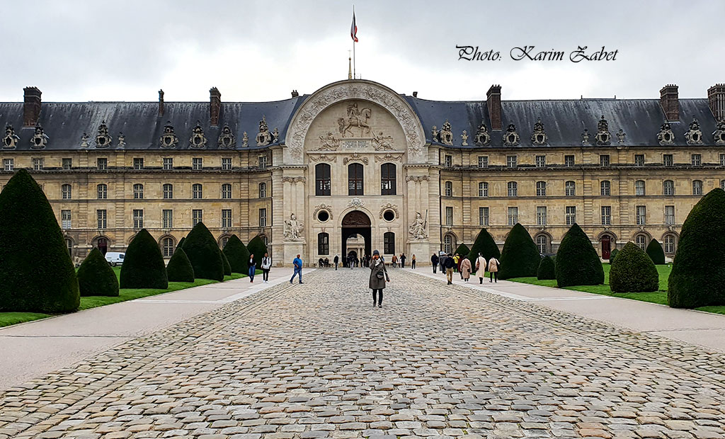 ورودی اصلی عمارت انولید پاریس
