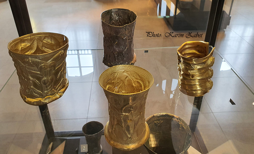 جام های طلای عتیقه ایرانی در موزه لوور پاریس