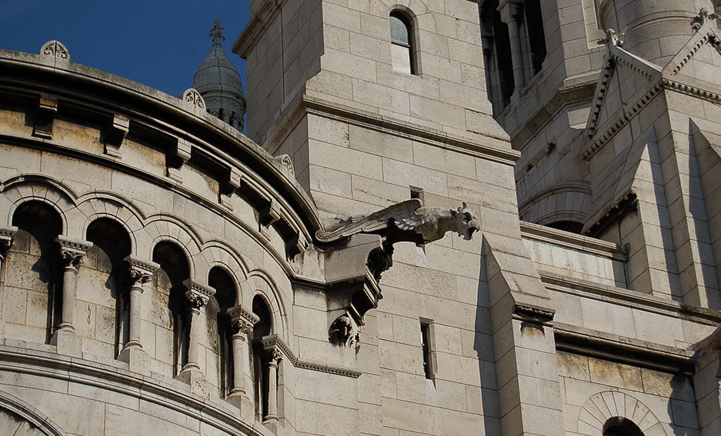 مجسمه گارگویل های فرانسوی در کلیسای قلب مقدس