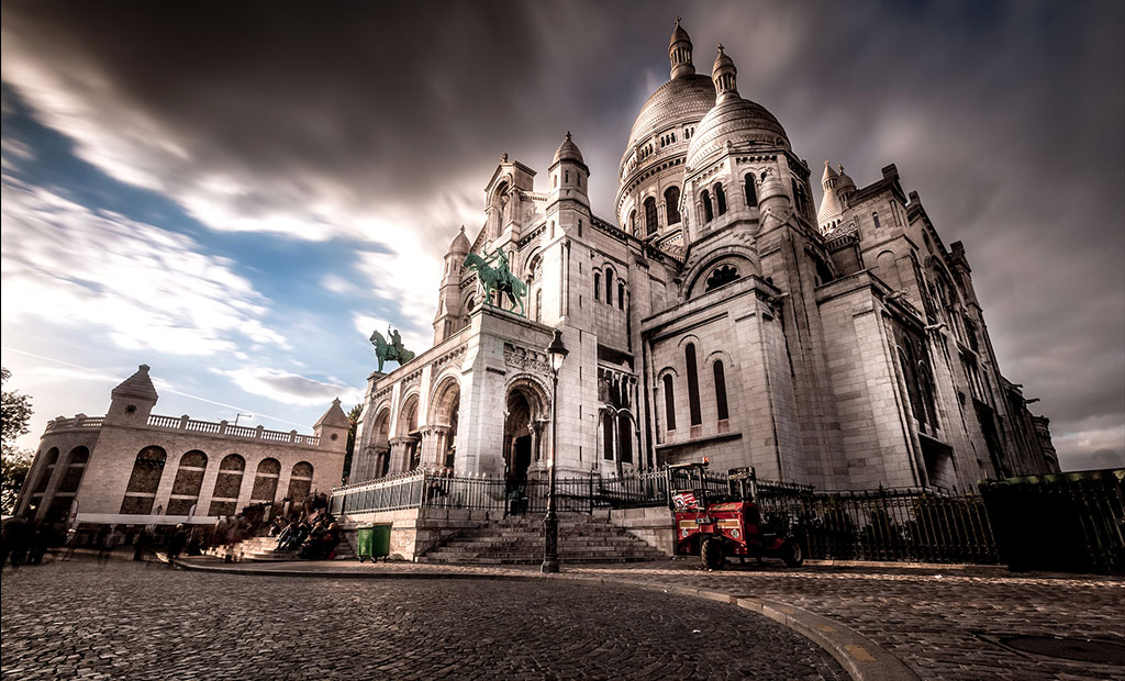 کلیسای زیبای سکره کور یا قلب مقدس در شهر پاریس