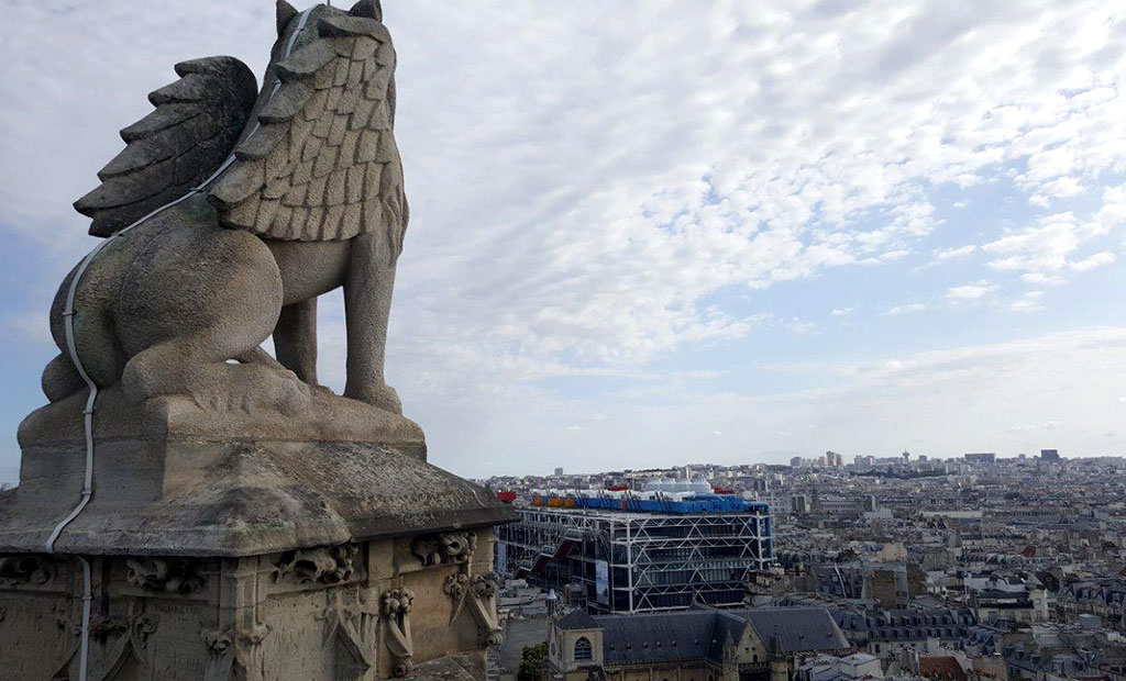 نمای شهر پاریس از بالای برج سن ژاک