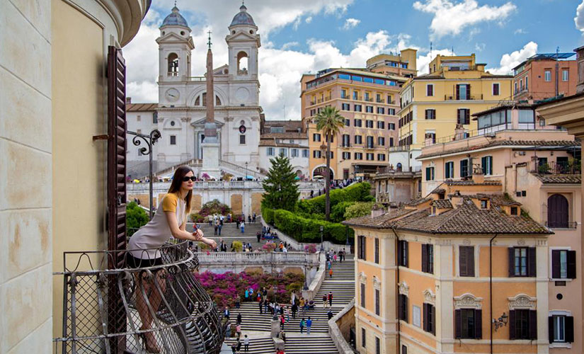 پله های اسپانیایی مکان محبوب ملاقات رمی ها