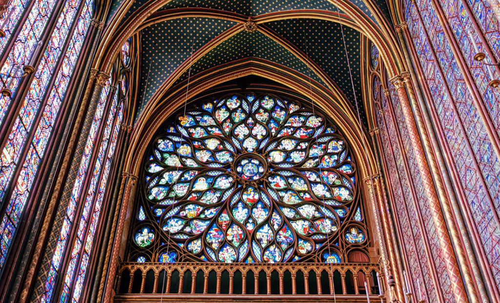 پنجره گلسرخی بزرگ کلیسای سنت شاپل